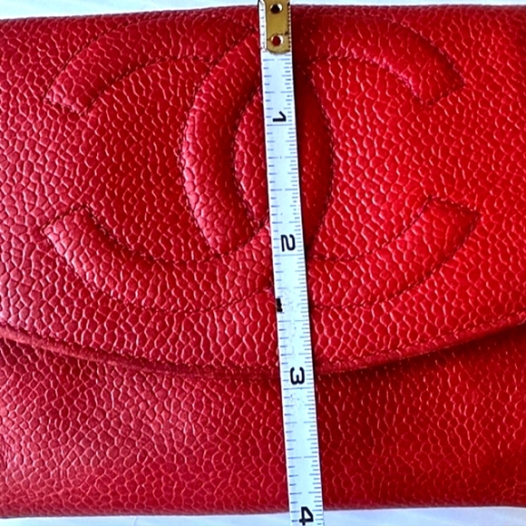 CHANEL AUTHENTIC CAVIAR CALFSKIN LEATHER WALLET GREAT CONDITION - Picture 10 of 10